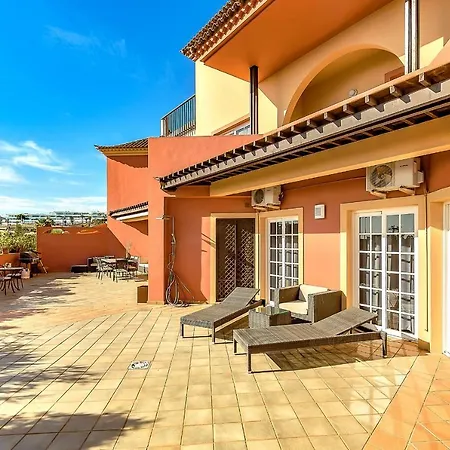 アパート In Area Del Duque With Spacious Terrace