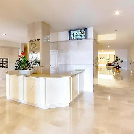 In Area Del Duque With Spacious Terrace Apartament *